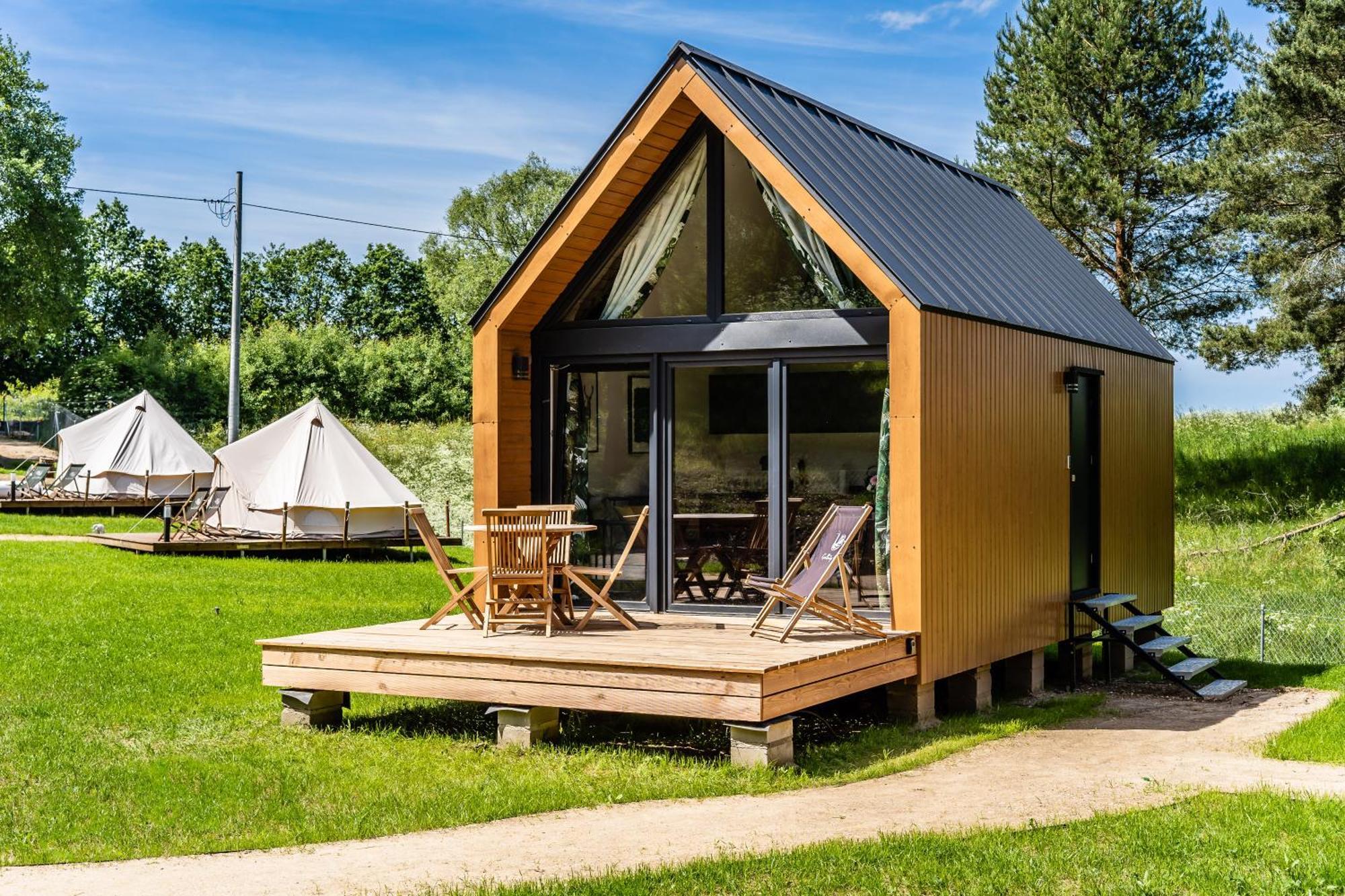 Gulbity Camp Villa Eksteriør billede